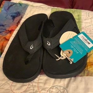 Women’s Sz 8 Olukai sandals